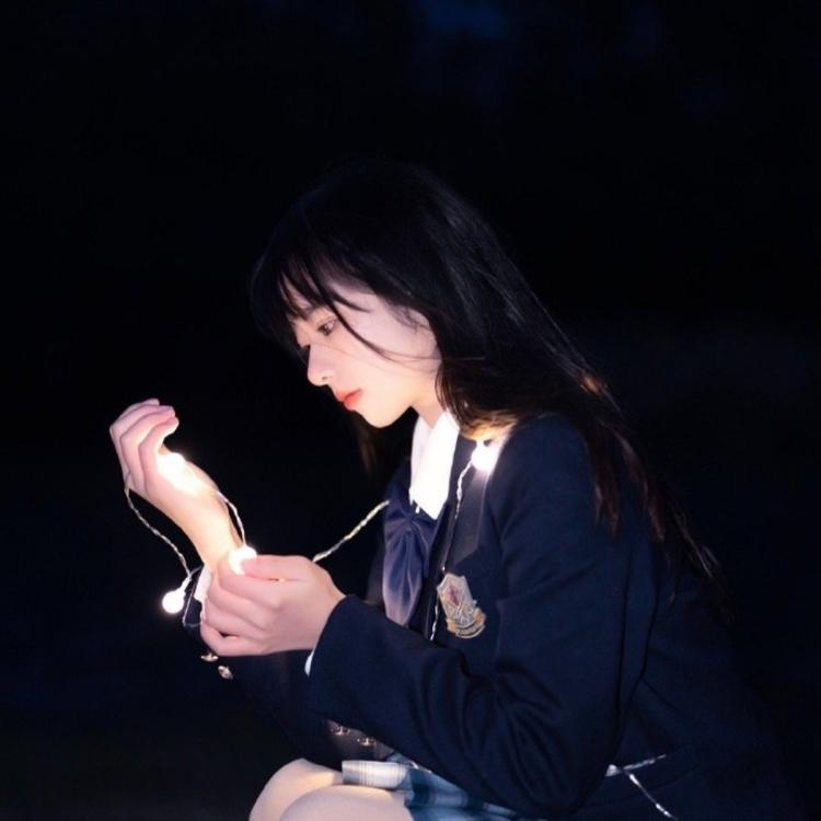 四乃森苍紫（身份：御庭番众前任首领、“天才忍者”） - 经典老电影高清在线观看 - 线上看电影